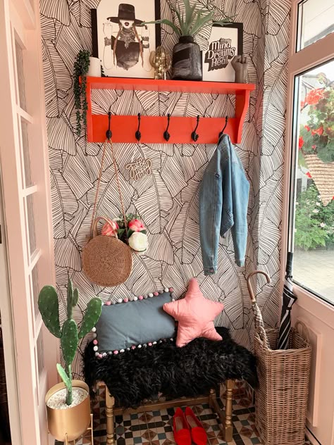 Get ideas and inspiration with the reveal of my quirky boho entrance porch makeover. See the before and after remodel of my small indoor 1930s porch with chic decor, including furniture, plants, accessories, palm leaf wallpaper and a painted ceiling design. Create a modern indoor interior scheme for an enclosed house front porch. #bohodecor #porchdecorideas #quirkydecor Entryway Christmas Decorations, Boho Entrance, Small Porch Ideas, Small Porch Decorating, Porch Interior, Indoor Porch, House Front Porch, Boho Interior Design, Palm Leaf Wallpaper