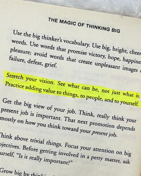 📌Unlock your full potential by cultivating a strong , confident and positive mindset. This book is for anyone looking to achieve greater success and fulfillment in life. 📌 ✨The book ‘the magic of thinking big’ teaches the importance of positive thinking and mindset. ✨The book mainly focuses on- 📌The Power of Belief: It teaches how believing in oneself enhances self- confidence and helps individuals overcome self doubt and achieve their goals. 📌Setting Goals: Setting specific, measura... The Power Of Now Quotes Book, Positivity Books, Motive Quotes, The Magic Of Thinking Big, Success Aesthetic, Power Of Belief, Thinking Thoughts, Strong Mindset, Goals Setting