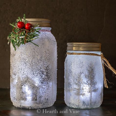 How to Make Mason Jar Luminaries for the Holidays Luminary Diy, Mason Jar Christmas Crafts, Mason Jar Luminaries, Pint Mason Jars, Diy Mason Jar, Christmas Mason Jars, Mason Jar Crafts Diy, Christmas Jars, Mason Jar Lids