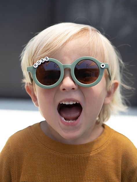 DIY name bead sunglasses, so easy to make! Diy Kids Sunglasses, Diy Sunglasses, Sunglasses For Kids, Beaded Sunglasses, Boys Sunglasses, Lion Birthday, Lego Birthday Party, Art Painting Tools, Rhinestone Sunglasses