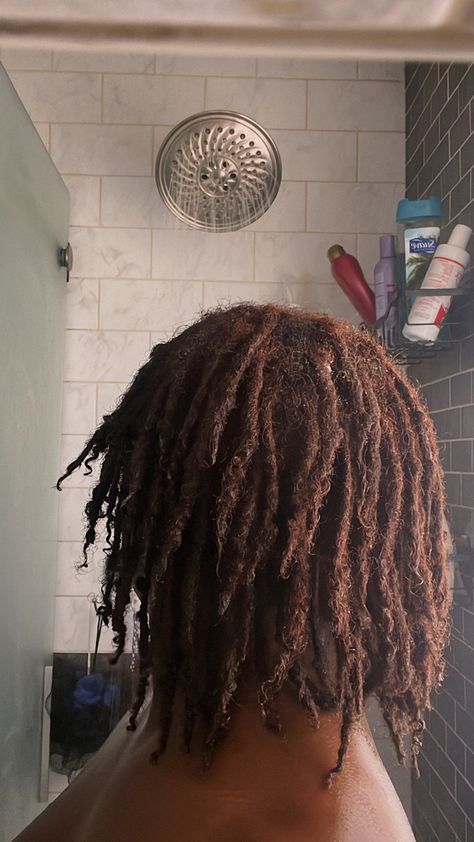 Dark Brown Locs, Light Brown Locs, Dark Brown Dreads, Black Hair Dyed, Brown Locs, Locs Short, Loc Colors, Dyed Locs, Shower Aesthetic