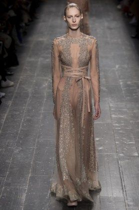 Valentino-2016-Fall-Winter-Runway75 Valentino 2016, Valentino 2017, Look Formal, Elsa Schiaparelli, Fashion 2016, Gorgeous Gowns, 2016 Fashion, Fashion Runway, Elie Saab