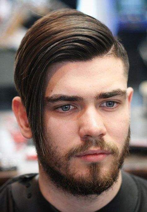 This unusual variation of the Undercut has it's prime time right now. Side Swept Undercut takes this Style to the whole new level. [Side Swept Undercut] Side Swept Hairstyles Men, Side Swept Undercut, Undercut With Beard, Undercut Hairstyle, Undercut Long Hair, Low Fade Haircut, Undercut Men, Trendy Mens Haircuts, Mens Hairstyle