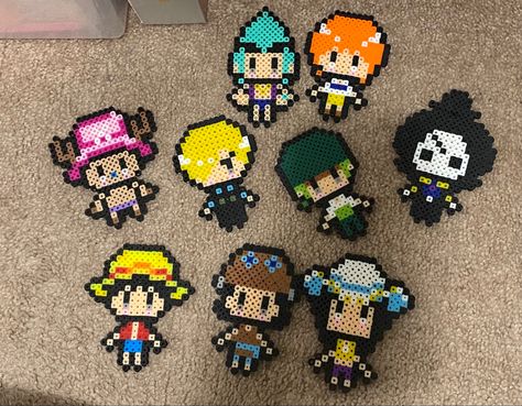 One Piece Perler, One Piece Characters, Perler Bead Templates, Diy Perler Bead Crafts, Diy Perler Beads, Easy Doodle Art, Seed Bead Patterns, Pixel Art Pattern, Straw Hats