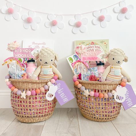 Simple Easter Baskets, Creative Easter Baskets, Baby Easter Basket, Happy Easter Banner, Girls Easter Basket, Holiday Baskets, Easter Baskets For Toddlers, Kids Baskets, Easter Basket Ideas