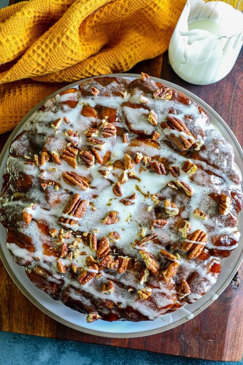 Pumpkin Spice Monkey Bread Recipe Pumpkin Spice Monkey Bread, Pumpkin Spice Glaze, Best Pumpkin Recipes, Cinnamon Roll Icing, Monkey Bread Recipe, Cinnamon Roll Dough, Monkey Bread, Once A Month, Best Pumpkin