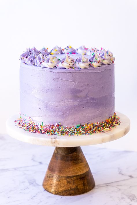 Vanilla Layer Cake Pastel Purple Cake, Purple Birthday Cake Ideas, Funfetti Cakes, Purple Birthday Cake, Vanilla Layer Cake, Purple Cakes Birthday, Purple Cake, Bolo Minnie, Pearl Party