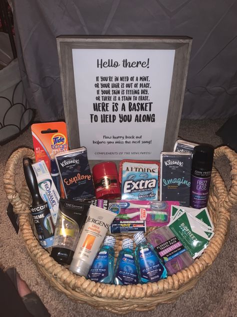 Bathroom Ideas For Wedding Guests, Bathroom Kit For Wedding Guests, Guest Bathroom Welcome Basket, Wedding Kit For Guests, Emergency Basket Wedding, Toiletry Basket For Wedding Guests Men, Wedding Bathroom Basket Ideas Receptions, Bathroom Care Basket Wedding, Wedding Basket For Bathroom