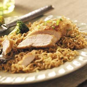 Chicken over Curly Noodles Monthly Menu Ideas, Dinner Side Ideas, Ramen Ideas, Chicken Peanut Butter, Quick And Healthy Dinner Ideas, Curly Noodles, Boneless Chicken Recipes, Chicken Main Dish Recipes, Noodles Chicken