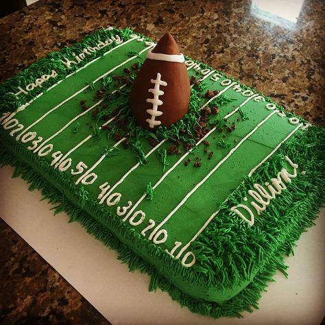 Football Field Cake, Football Desserts, Superbowl Cake, Superbowl Desserts, Football Birthday Cake, Football Banquet, Football Baby Shower, Inside Cake, Sport Cakes