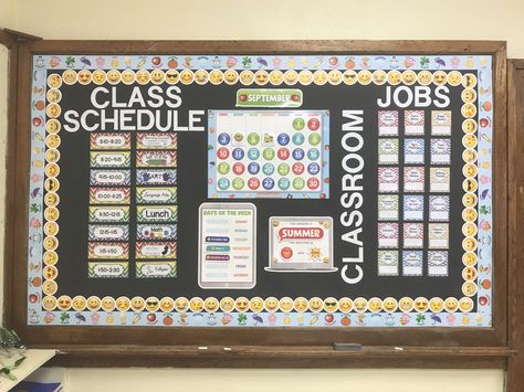 Elementary Schedule Display, Bulletin Board Schedule, Board Display Layout Classroom, Bell Schedule Display, Class Calendar Display, Class Schedule Bulletin Board, Teacher Calendar Bulletin Board, Elementary Classroom Schedule Display, Class Decoration Ideas Preschool Classroom Organization