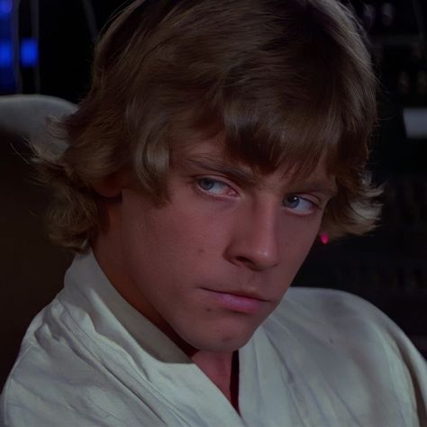 Luke Skywalker Icon, Star Wars Luke Skywalker, Star Wars Luke, Star Wars Drawings, Star Wars Men, Mark Hamill, Star Wars Pictures, Star Wars Fandom, Fictional Crushes