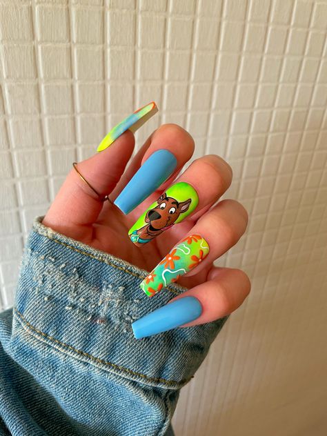 Scooby Doo Nail Art, Lego Nails, Sparkly Acrylic Nails, Acrylic Nails Almond Shape, Disney Acrylic Nails, Pop Art Nails, Country Nails, Halloween Acrylic Nails, Airbrush Nails