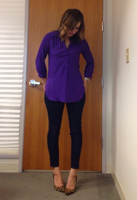 Nine-Thirty to Five: Purple button down + black pants + leopard pumps [wear to work/office wear] Purple Blouse Outfit, Purple Shirt Outfit, Purple Shirt Outfits, Purple Top Outfit, Purple Pants Outfit, Light Purple Shirt, Outfits Purple, Shirt Outfit Ideas, Jeans Blouse