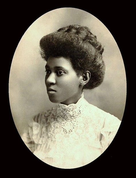 AFRICAN DIGNITY in AMERICA'S  FREE STATES  -- 1870 to 1890  (25) by Okinawa Soba, via Flickr Edwardian Hairstyles, American Photo, Josephine Baker, Vintage Black Glamour, Gibson Girl, Fair Lady, Victorian Women, Edwardian Fashion, Vintage Portraits