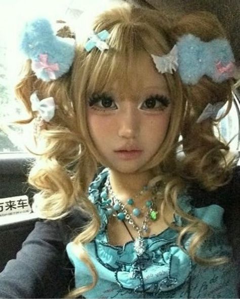 ocaso0.oo Decora Harajuku, Gyaru Hair, Gyaru Aesthetic, Gyaru Makeup, Toro Inoue, Hime Gyaru, Doll Eye Makeup, Gyaru Fashion, Cute Makeup Looks