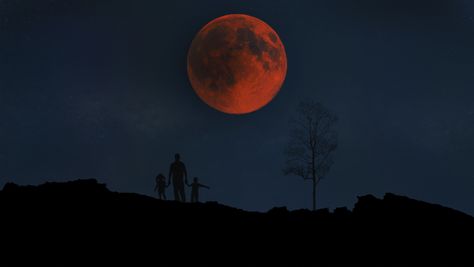 Spiritual Meaning of the Blood Moon Moon Meaning, City Super, Food Wedding, Solar Eclipses, Moon Eclipse, Wedding Room, Islamic Culture, Good Night Moon, Wolf Moon