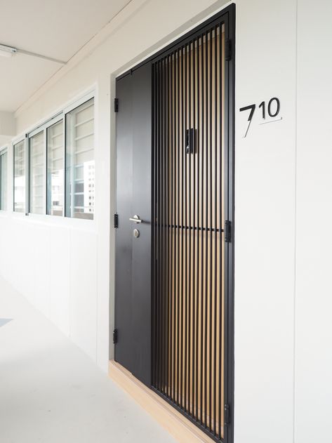 singapore minimalist gate black Hdb Door Entrance, Partition Door, Grill Gate, Grill Gate Design, Metal Doors Design, Grill Door Design, Home Id, Door Designs, Door Gate