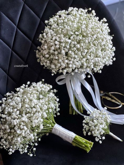 Simple Wedding Flowers Bouquets, Tulip Bouquets, Simple Wedding Bouquets, Bridesmaid Bouquet White, Dream Wedding Decorations, Bridal Bouquet Flowers, Boquette Flowers, Hand Bouquet, Flowers Bouquet Gift