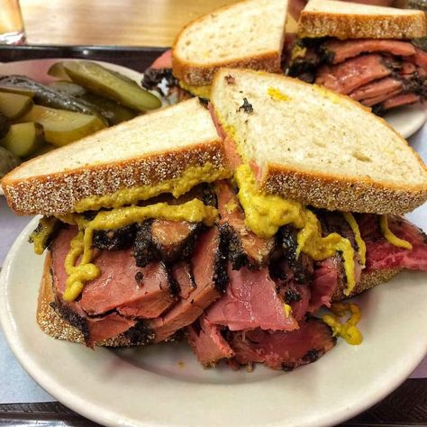 New York City  Katz's Deli Photo  Pastrami on Rye Pastrami On Rye, Katz's Delicatessen, Pastrami Sandwich, Things To Eat, Deli Food, Food Drinks Dessert, Corned Beef, Travel News, Best Places To Eat