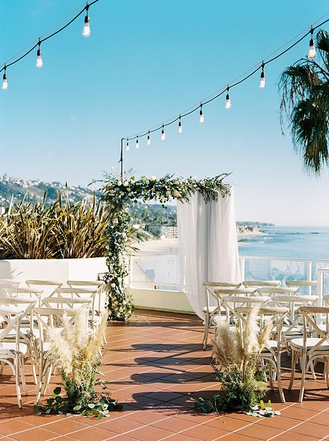 The Inn at Laguna Beach Styled Shoot | Southern California Wedding Ideas and Inspiration Montage Laguna Beach, Beach Events, Wedding Venues Beach, California Wedding Venues, Inexpensive Wedding, Wedding Venue Inspiration, Southern California Wedding, Door Upgrade, Dress Mermaid