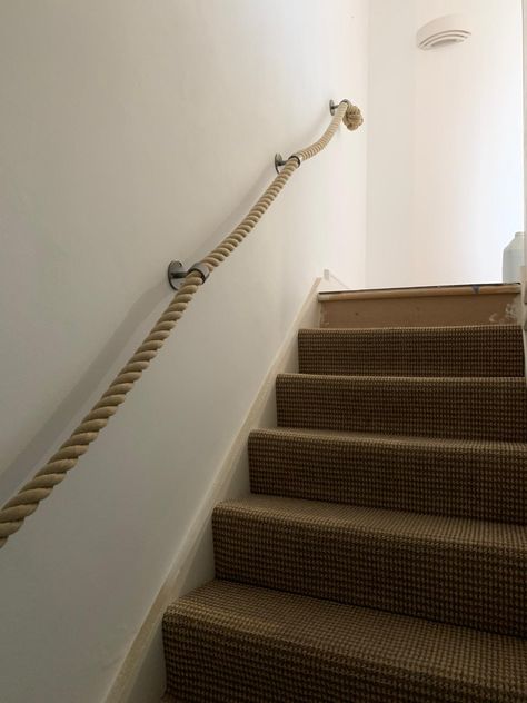 36mm synthetic hemp with brushed steel stemmed brackets - looking good! Rope Handrail, Rope Railing, Stair Runner Installation, Brass Brackets, Property Renovation, House Property, The Runner, Natural Sisal, Stair Runner