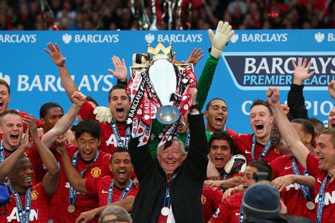 Manchester United FC give Sir Alex Ferguson fitting send-off despite super Swansea City display - Wales Online جورج حبيقة, Denis Law, Ian Rush, Dennis Bergkamp, Bobby Charlton, Ryan Giggs, Robin Van Persie, Manchester United Team, Eric Cantona