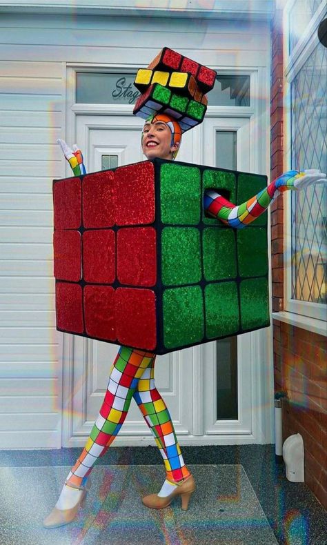 Rubik's Cube Costume, Math Costume Ideas, Tetris Costume, Rubiks Cube Costume, Original Costume Ideas, Crazy Costumes, Misfit Toys, Homemade Halloween Costumes, Cricut Halloween