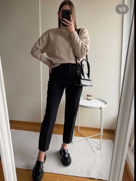 Loafers Outfit Work, Black Loafers Outfit, Loafer Outfits, Workwear Women, Professional Workwear, Interview Outfits, Trousers Outfit, Casual Work Outfits Women, Loafers Outfit