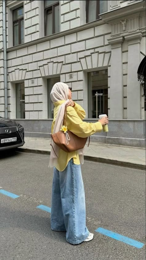 Western Hijab Outfit, Hijab Summer Style, Muslim Outfits Casual Summer, Muslimah Fashion Outfits Casual Simple, Outfit Ideas Muslim Girl, Summer Muslim Outfits, Picnic Outfit Hijab, Spring Outfits Hijab, Muslimah Fashion Outfits Simple