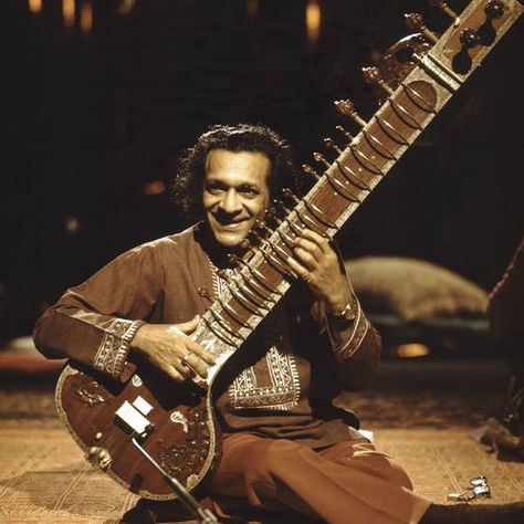 Ravi Shankar - classically trained sitarist exposed the instrument (and Indian music, in general) to the west via his relationship with the Beatles. Concert For Bangladesh, Indian Instruments, Hindustani Classical Music, Music Dice, Indian Musical Instruments, Monterey Pop Festival, Ravi Shankar, Indian Classical Music, Norah Jones