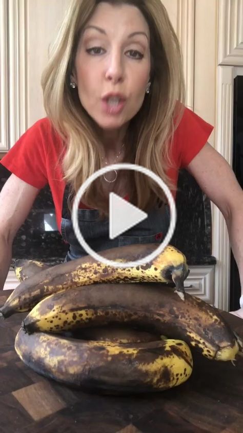 Cooking Banana Recipes, Interesting Food Recipes Sweet Treats, Banana Bread Recipe Video, Cooking With Shereen, Breakfast Dessert Recipes, Cinnamon Roll Recipe Homemade, Baked Scallops, Peanut Butter Banana Bread, Waffle Maker Recipes