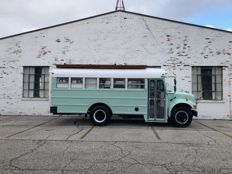 Short School Bus, Skoolie Living, House Bus, School Bus Camper, Converted School Bus, Converted Bus, Bus Interior, Short Bus, Bus Ideas