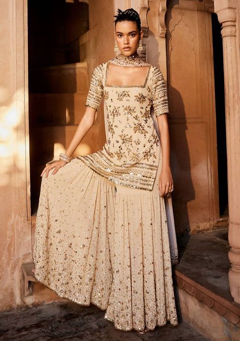 Gold beige embroidered gharara set - S -  #beige #Embroidered #Gharara #gold #Set Short Sleeve Kurta, Garara Dress, Indian Wedding Dress Traditional, Haldi Wedding, Gharara Designs, Georgette Kurta, Kurta Lehenga, Indian Outfits Lehenga, Georgette Dupatta