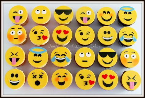 Emoji Cupcakes, Emoji Cake, Emoji Birthday Party, Birthday 4, Fancy Cupcakes, Emoji Design, Keychain Craft, Emoji Party, Emoji Birthday