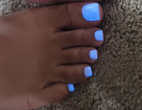 Glow In The Dark Toes, Baby Blue Toe Nails, Blue French Tip Toes, Cute Toes Nails, Light Blue Toe Nails, Light Blue Toes, Purple Toe Nails, Glow In The Dark Nails, Blue Toe Nails