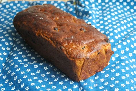 homemade irish barmbrack, yeasted barmbrack recipe, bairin breac Barmbrack Recipe, Irish Barmbrack, Irish Halloween, Seasonal Treats, Charity Auction, Irish Recipes, Last Post, In The End, Halloween Ideas