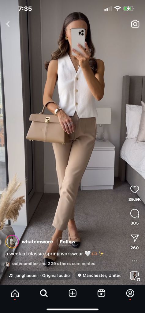 Summer Minimalist Outfit, Summer Work Wardrobe, Womens Business Attire, Corporate Attire, Over 60 Fashion, Business Outfits Women, Work Chic, Stylish Work Attire, Summer Work Outfits