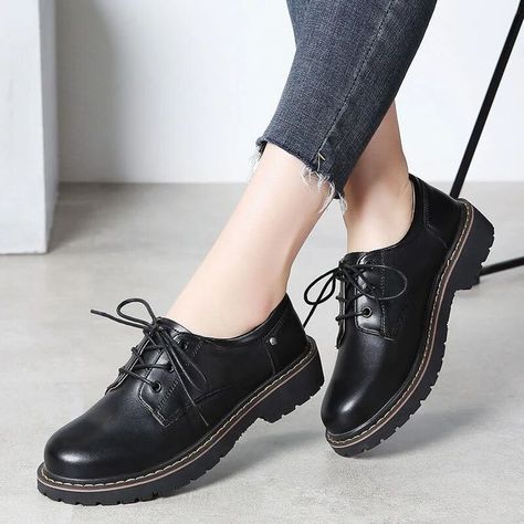 Women's Oxford Shoes, Leather School Shoes, Fur Loafers, School Uniform Shoes, Aussie Dogs, Product Shoot, Chunky Loafers, Shoes Teen, Women Oxford Shoes