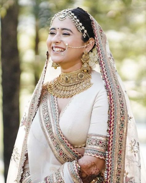 Minimalistic is the new aesthetic! ✨ If you want ideas for a minimal wedding setting, take inspiration from the bride of the week who donned a classic white lehenga from Sabyasachi's collection! 🤎 Bride: @kinjal1606 Outfit: @sabyasachiofficial @bridesofsabyasachi #bride #indianshaadi #indianbride #shaadi #shaadisaga #weddingbells #weddinginvite #weddingday #wedding #weddinglehenga #lehenga #bridal #bridallehenga #sabyasachi #sabyasachibride #sabyasachilehenga Sabyasachi Dresses, Lehenga Ideas, Sabyasachi Collection, Indian Closet, Bridal Entry, Sabyasachi Mukherjee, Lehenga Bridal, Sabyasachi Bride, Ethnic Dresses