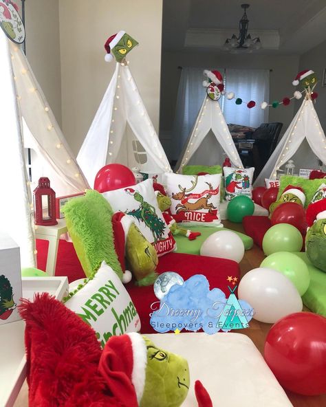 Dreemy Teepees LLC, est. 2018 on Instagram: “🎄 #teepeeparty #christmas #grinch #dreemyteepees #grinchmas #charlottenc #christmasparty #grinchwhostolechristmas #grinchparty” Kids Movie Party, 12th Birthday Party Ideas, Christmas Pajama Party, Sleepover Tents, Christmas Pj, Grinch Who Stole Christmas, Teepee Party, Grinch Christmas Party, Grinch Party