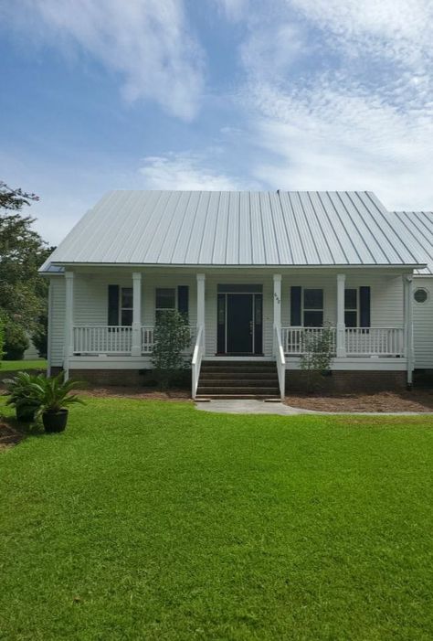 Gray Metal Roof Houses, Gray Metal Roof, Metal Roof Houses, Metal Roof Installation, Galvanized Roofing, Shingle Roof, Metal Roofs, Standing Seam Metal Roof, Stucco Homes