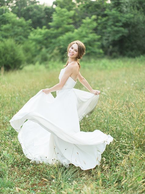 Wedding Dress Twirl Photo, Person Twirling In Dress, Dress Twirl Photography, Dress Twirl Reference, Twirling Dress Reference, Sun Dress Photoshoot, Woman Twirling In Dress, Twirling Reference, Twirling Dress Photography