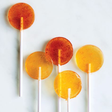 Food & Wine’s Citrus Lollipops are the perfect DIY holiday gift. Lollipops Recipe, Homemade Lollipops, Natural Food Dye, Lollipop Recipe, Lollipop Mould, Natural Food Coloring, Wine Guide, Diy Holiday Gifts, Kids Candy