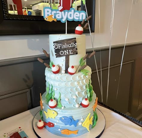 Officially One Birthday Party Ideas, Officially One Birthday Cake, The Big One Cake Ideas, Ofishally One Birthday Cake Smash, Fishing Themed Birthday Cake, Fishing Birthday Party Cake, Oh Fishally One Birthday Cake Smash, The Big One Fishing Birthday Cake, Oh Fishally One Birthday Cake