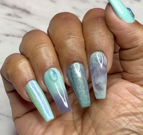 Mint Lilac Nails, Mint Green And Lilac Nails, Green Purple Nails, Purple And Green Marble Nails, Purple Nails, My Nails, Top Coat, Green And Purple, Mint Green