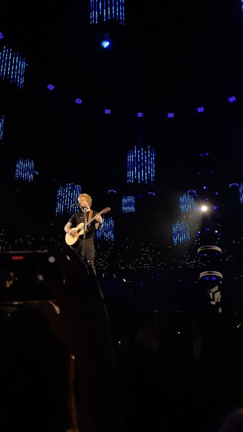 Concert Ed Sheeran, Ed Sheeran Concert, Teddy Photos, Visualization Board, Vision Board Pics, Concert Aesthetic, Vision Board Pictures, Dream Concert, Beginning Writing