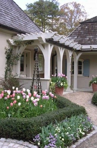 . White Pergola, Boxwood Garden, Patio Pergola, Pergola Attached To House, Pergola Design, Real Estat, Backyard Pergola, Landscape Designs, Have Inspiration