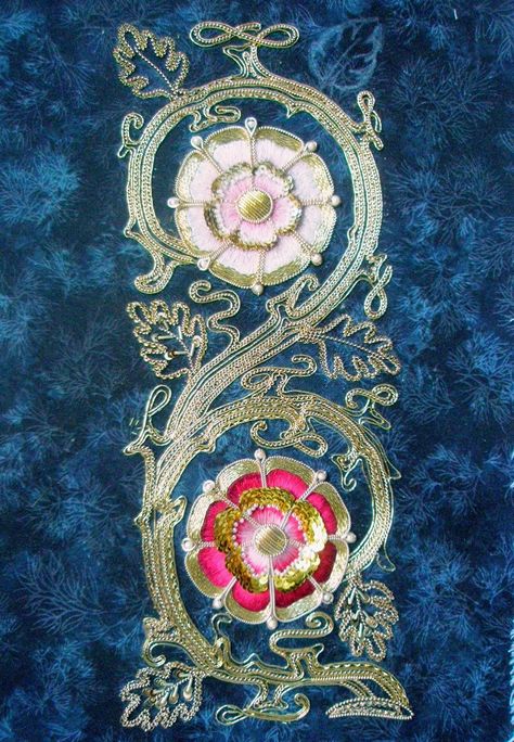 Baroque Embroidery, Medieval Embroidery, Goldwork Embroidery, Gold Work Embroidery, Stitch Witchery, Tudor Rose, Hand Work Embroidery, Embroidery Designs Fashion, Rose Embroidery