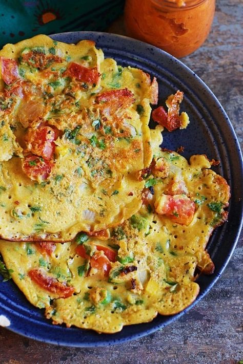 Vegan Omelette (With Chickpea Flour) | Cook Click N Devour!!! Chickpea Omelette, Chickpea Flour Recipes, Vegan Omelette, Peda Recipe, Savoury French Toast, Omelette Recipe, Chickpea Recipes, Vegan Eggs, Chickpea Flour